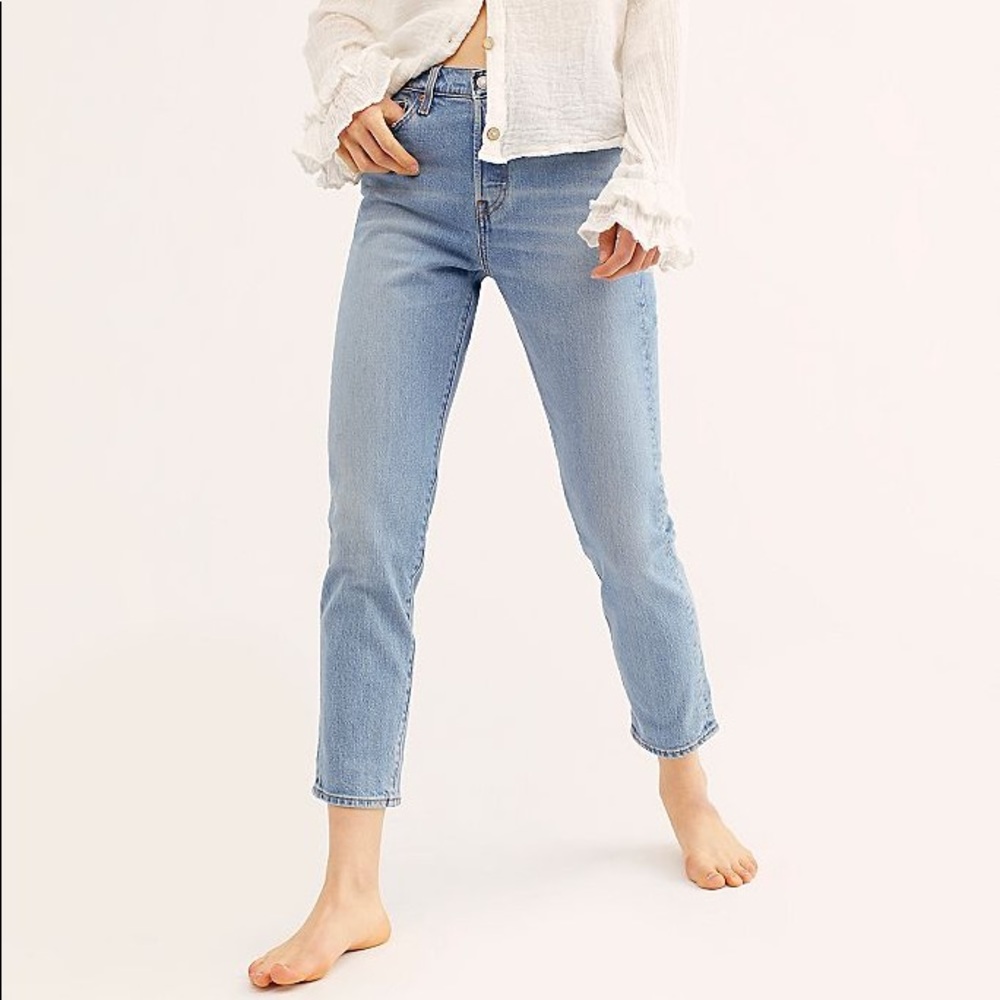 Levi’s Premium Wedgie Icon High-Rise Blue Jeans, Size 32 New with Tag